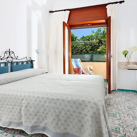 فندق Pupetto بوسيتانو