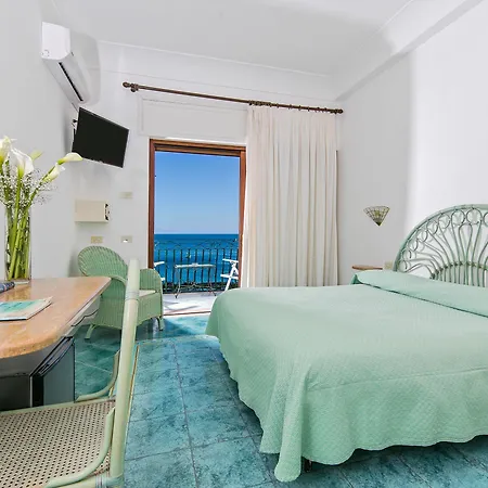 فندق Pupetto بوسيتانو