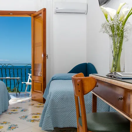 فندق Pupetto بوسيتانو