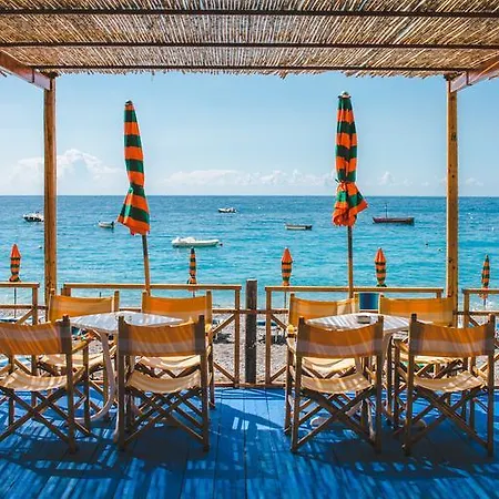 Pupetto 3* بوسيتانو