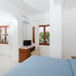 Pupetto Hotel 3*
